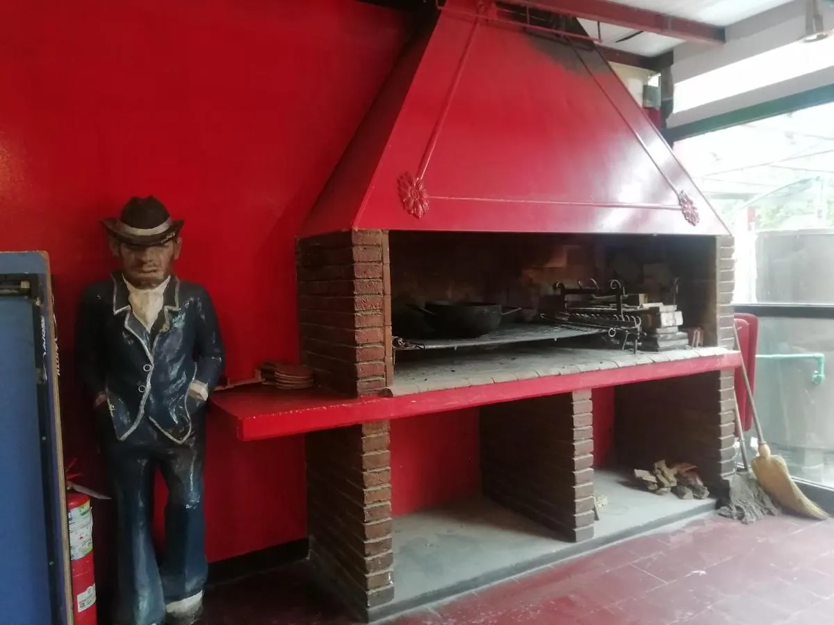 Katana Capsule Hostel メンドーサ