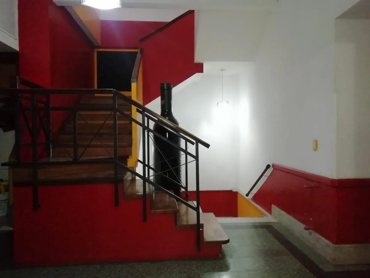 Katana Capsule Hostel Mendoza